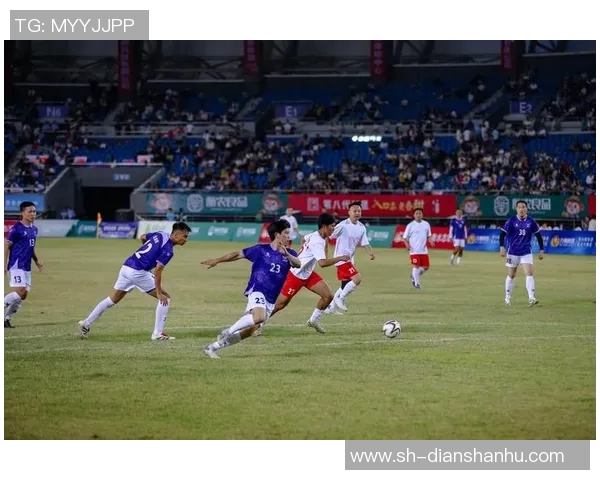 足球明星如何通过体育精神和慈善事业改变世界的面貌与未来